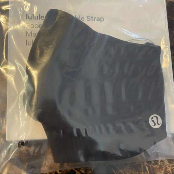 LULULEMON double strap face mask 1 pk ONE SIZE BLACK NEW IN PACKAGE - Picture 3 of 4